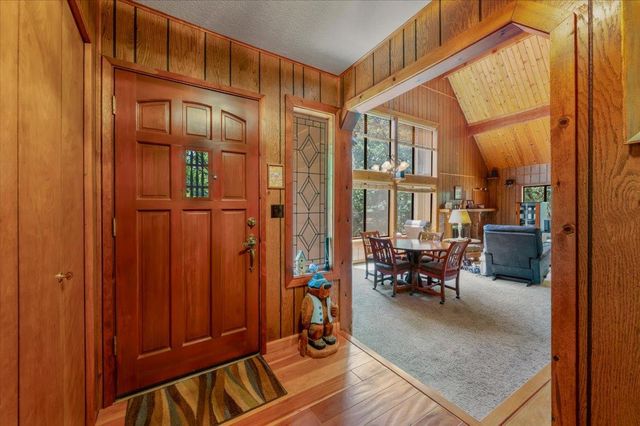 13709 Capitol Dr, Grass Valley, CA 95945