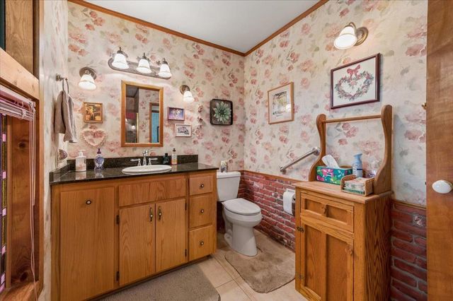 13709 Capitol Dr, Grass Valley, CA 95945