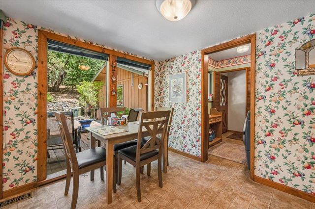 13709 Capitol Dr, Grass Valley, CA 95945