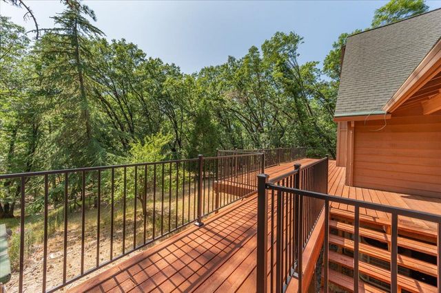 13709 Capitol Dr, Grass Valley, CA 95945