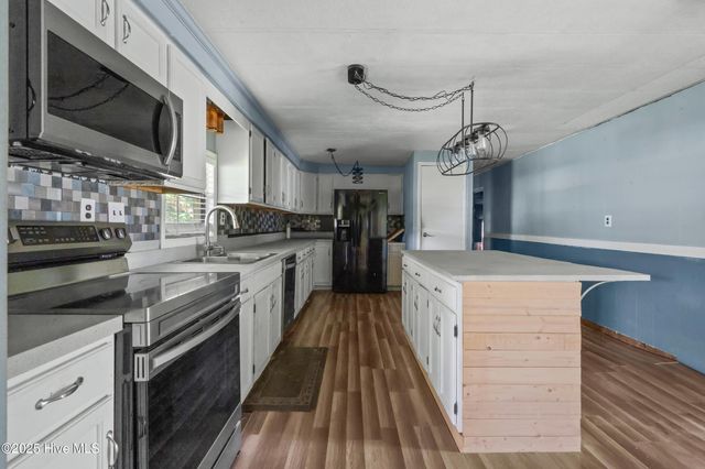 670 Calabash Road NW, Calabash, NC 28467