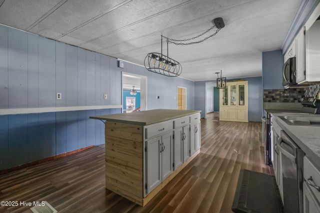 670 Calabash Road NW, Calabash, NC 28467