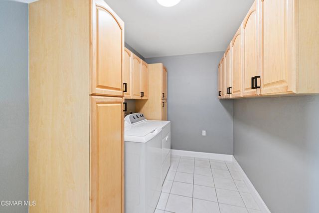 3412 Holloway Street, Newbury Park, CA 91320