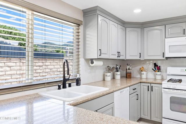 3412 Holloway Street, Newbury Park, CA 91320