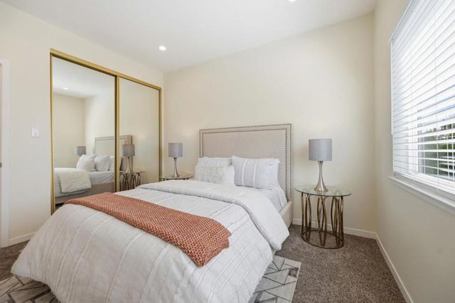 1110 Bayswater Avenue 303, Burlingame, CA 94010