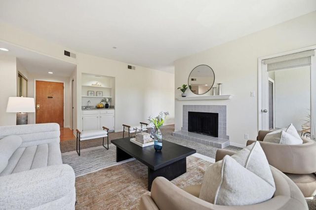 1110 Bayswater Avenue 303, Burlingame, CA 94010