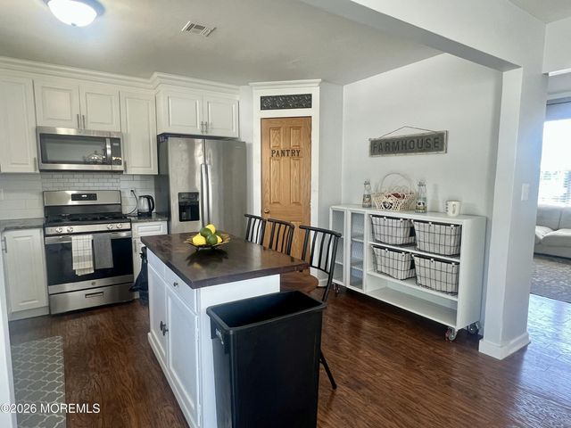 62 Stonegate Drive, Tuckerton, NJ 08087