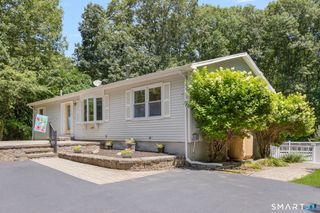 106 North Wawecus Hill Road, Norwich, CT 06360