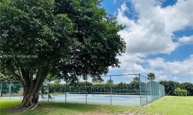 9370 SW 8th Street 117, Boca Raton, FL 33428