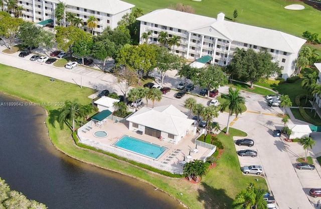 6073 Balboa Cir 204, Boca Raton, FL 33433