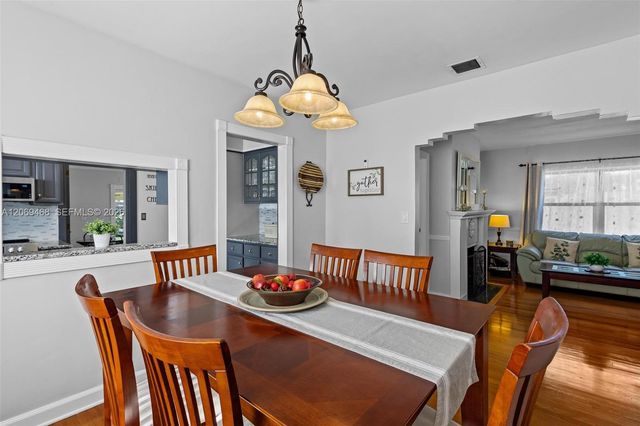 2470 SW 23rd Avenue, Miami, FL 33145