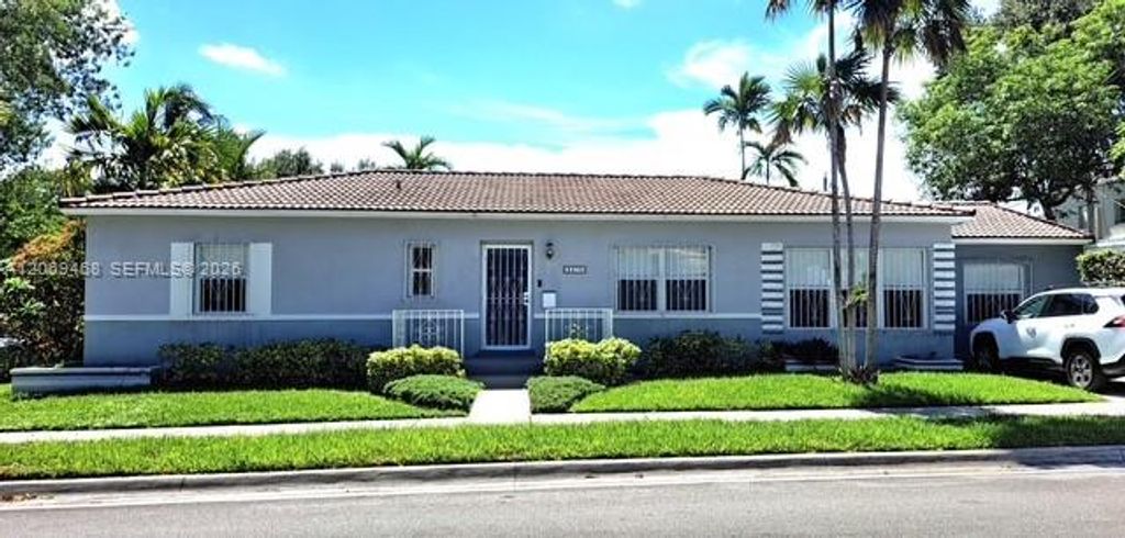 2470 SW 23rd Avenue, Coral Gables, FL 33145