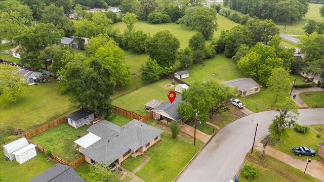 2304 Kaynell Drive, Henderson, TX 75654