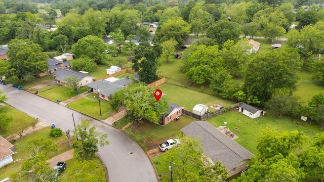 2304 Kaynell Drive, Henderson, TX 75654