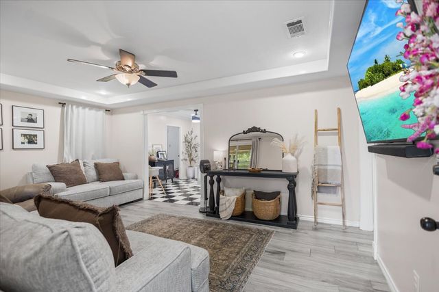 2304 Kaynell Drive, Henderson, TX 75654