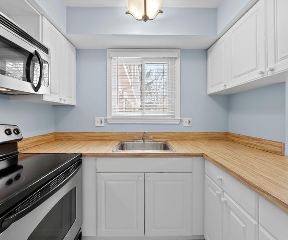 3166 Wolverine Drive, Ann Arbor, MI 48108