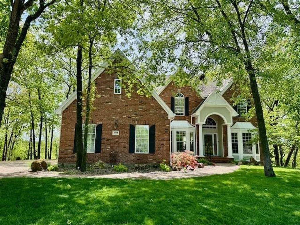 2648 Ashurst Lane, Lee's Summit, MO 64081