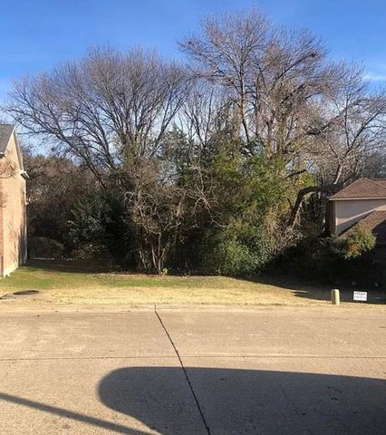 311 Valiant Drive, Rockwall, TX 75032