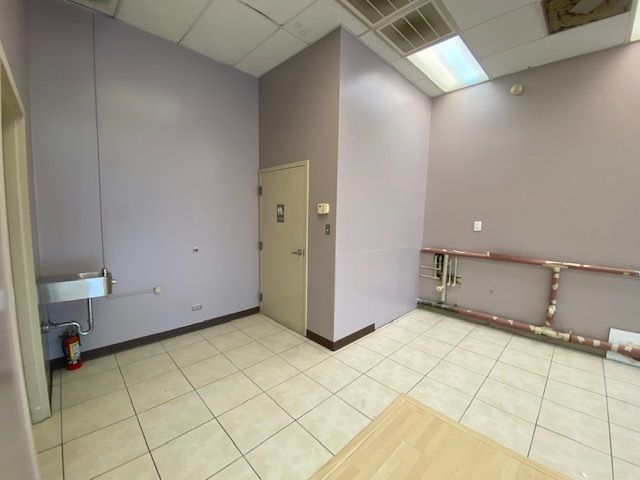 1675 N Milwaukee Avenue, Chicago, IL 60647