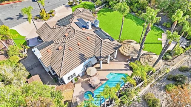 2477 Saffron Glen, Escondido, CA 92029