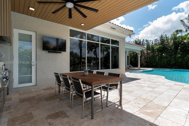 651 Sweet Bay Ave, Plantation, FL 33324