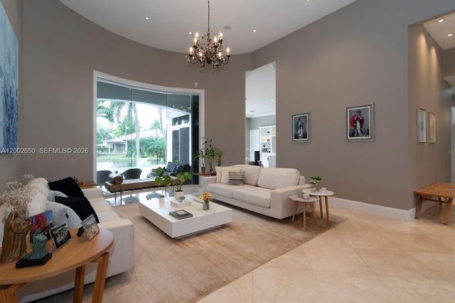 651 Sweet Bay Ave, Plantation, FL 33324