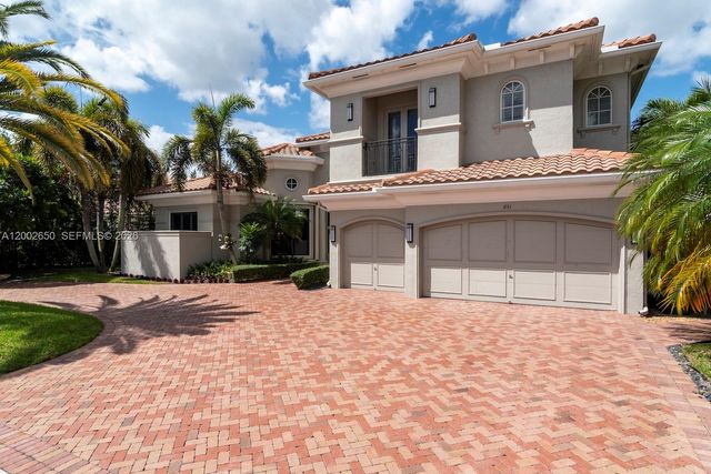 651 Sweet Bay Ave, Plantation, FL 33324