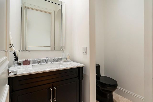 651 Sweet Bay Ave, Plantation, FL 33324