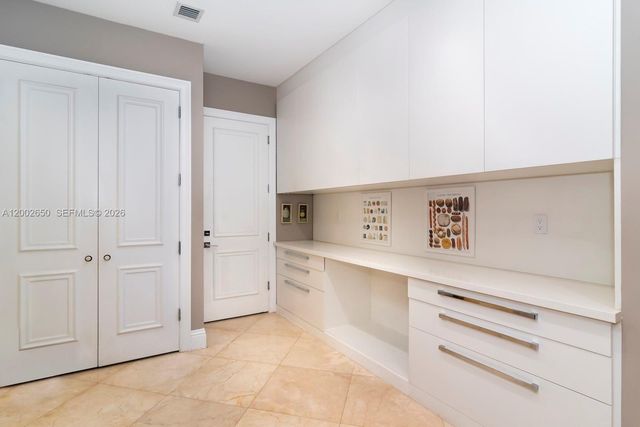 651 Sweet Bay Ave, Plantation, FL 33324