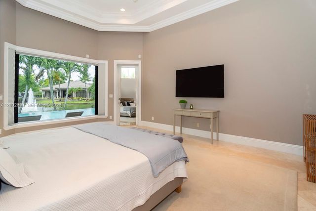651 Sweet Bay Ave, Plantation, FL 33324