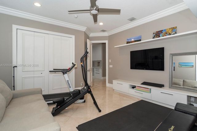 651 Sweet Bay Ave, Plantation, FL 33324
