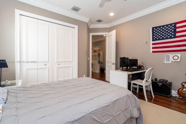 651 Sweet Bay Ave, Plantation, FL 33324