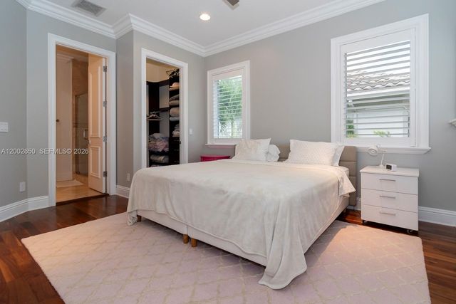 651 Sweet Bay Ave, Plantation, FL 33324