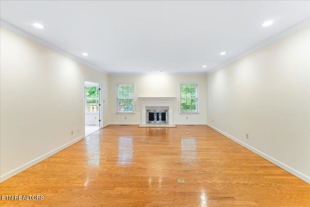 1402 Coachman Lane, Knoxville, TN 37919