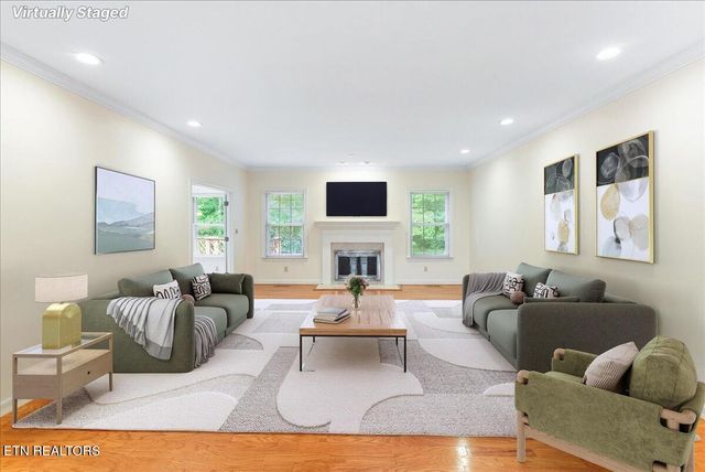 1402 Coachman Lane, Knoxville, TN 37919