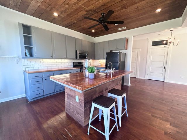 931 N 12th Street, Waco, TX 76707