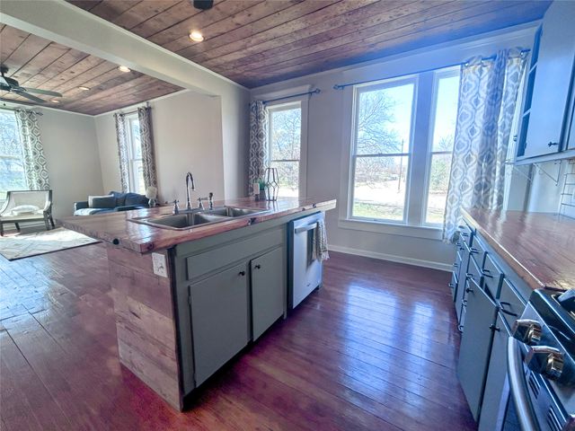 931 N 12th Street, Waco, TX 76707