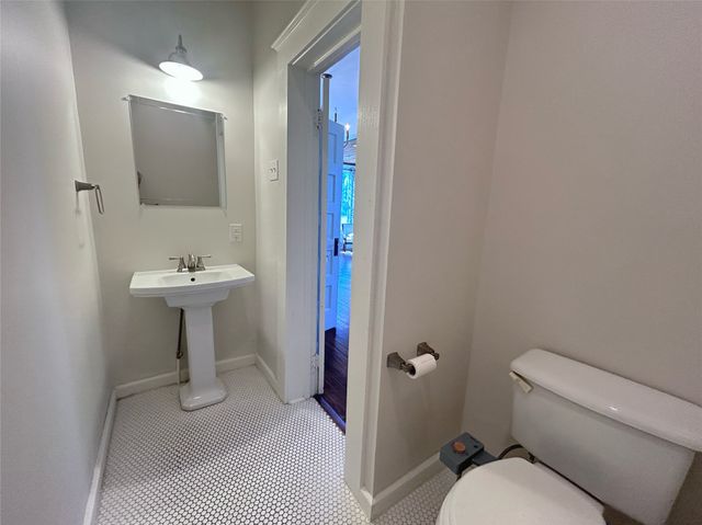 931 N 12th Street, Waco, TX 76707