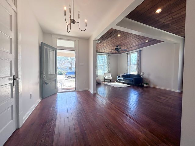 931 N 12th Street, Waco, TX 76707