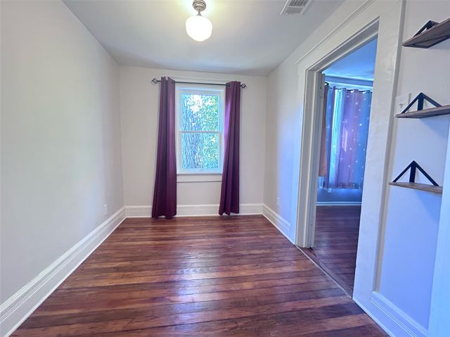 931 N 12th Street, Waco, TX 76707