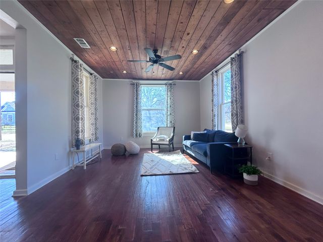 931 N 12th Street, Waco, TX 76707