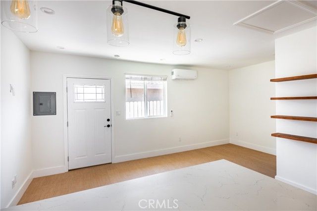 8961 Etiwanda Avenue, Northridge (los Angeles), CA 91325