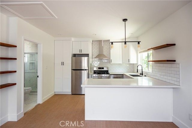 8961 Etiwanda Avenue, Northridge (los Angeles), CA 91325