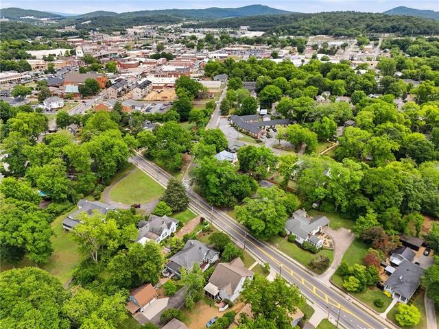35 Etowah Drive, Cartersville, GA 30120