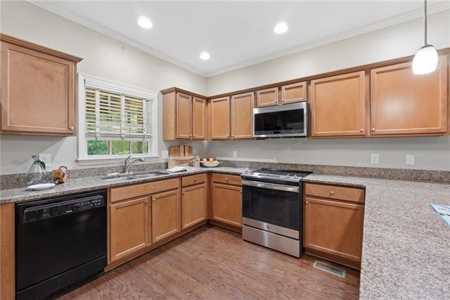 35 Etowah Drive, Cartersville, GA 30120