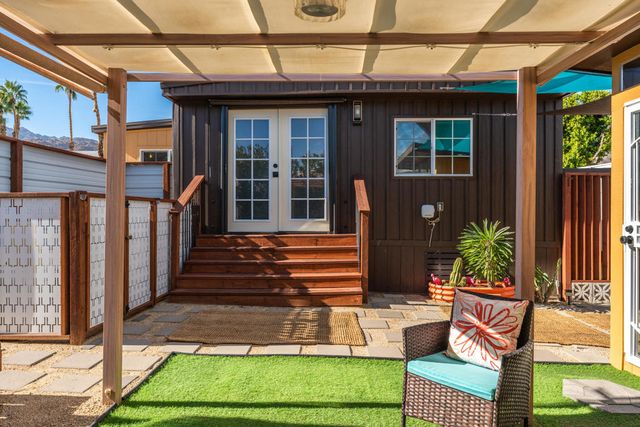 11 Ocotillo Lane, Palm Desert, CA 92260