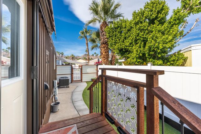 11 Ocotillo Lane, Palm Desert, CA 92260