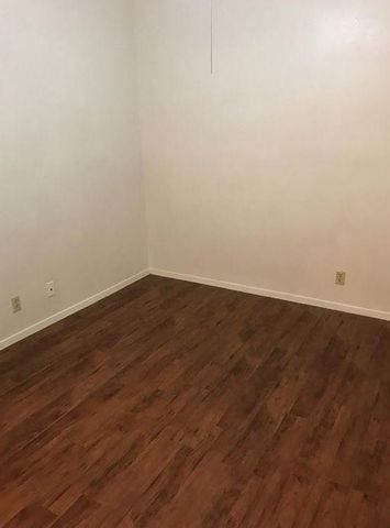 2604 Salado St 104, Austin, TX 78705