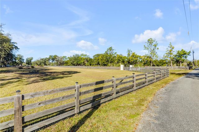 420 ROBERTS ROAD, Pierson, FL 32180