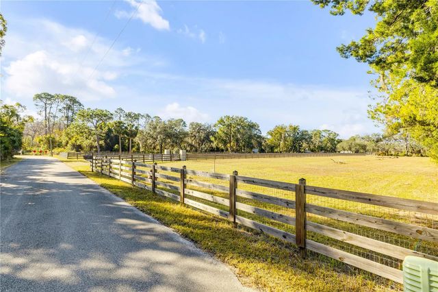 420 ROBERTS ROAD, Pierson, FL 32180